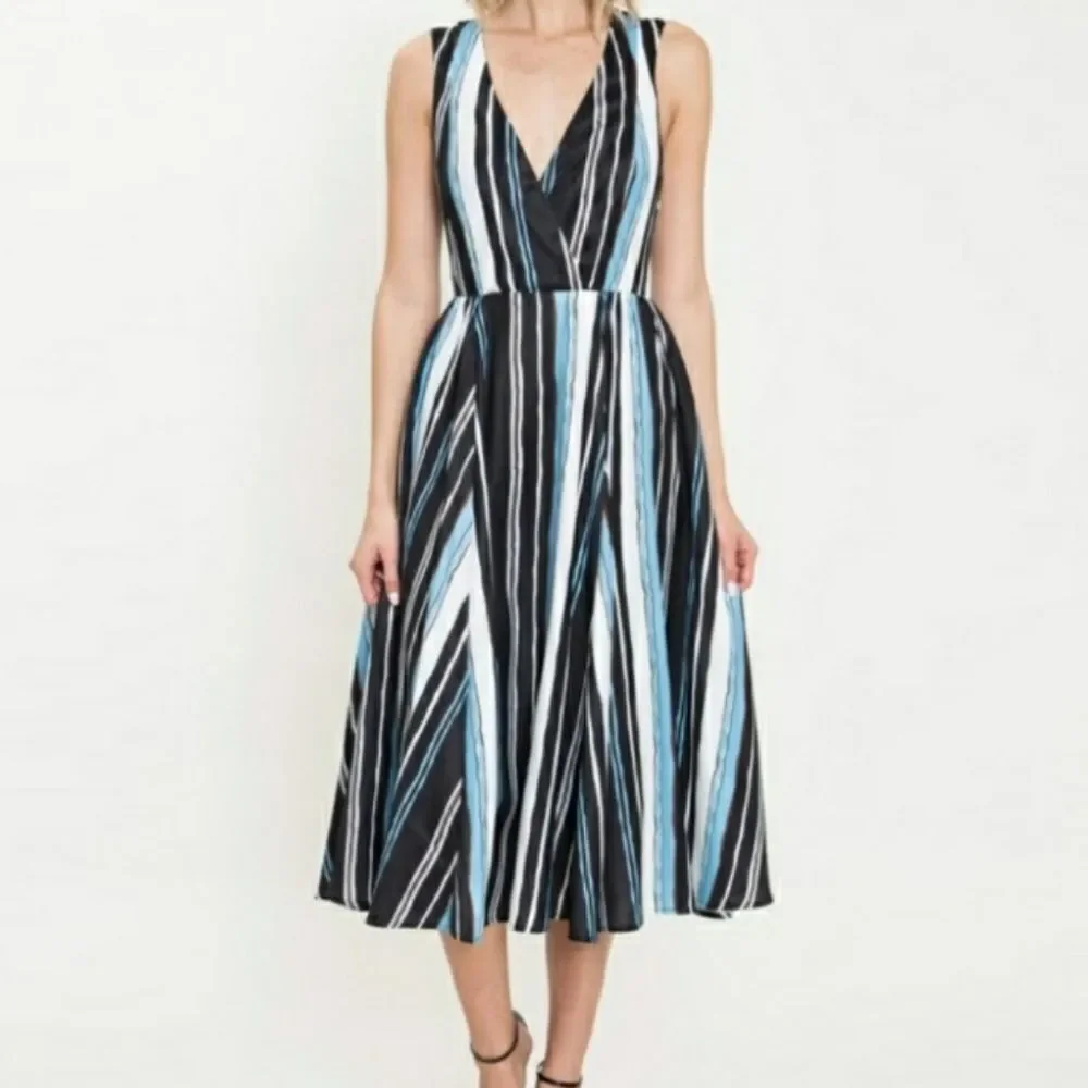 L'ATISTE Multi Striped Cutout Criss-cross A-Line Woven V-neck Sleeveless Dress - Picture 15 of 16